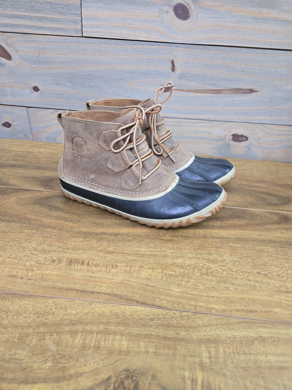 Sorel Out N About Boots NL2133-286 Womens Sz 8 Ankle Duck Waterproof Rain Boots